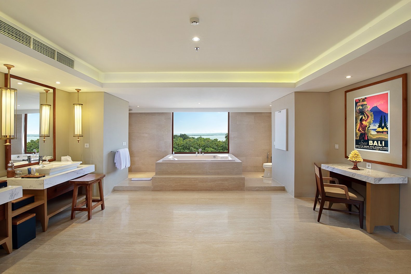 Royal Suites At The Bandha 9/25
