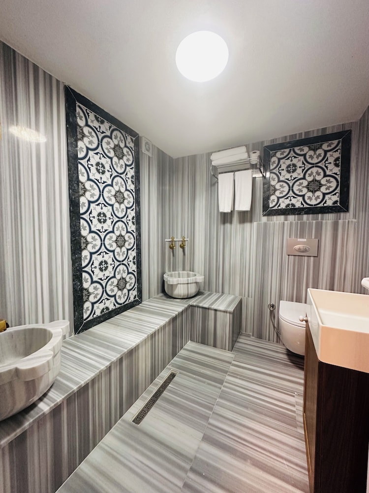 FERMAN HOTEL 40/72