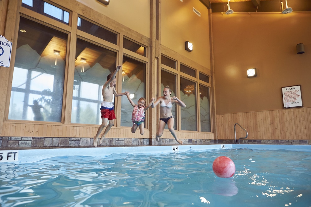 Grouse Mountain Lodge 32/62