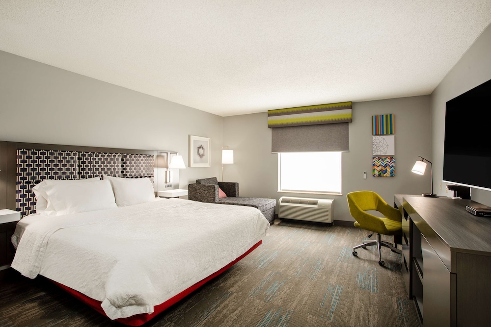 Hampton Inn Elkins 11/44