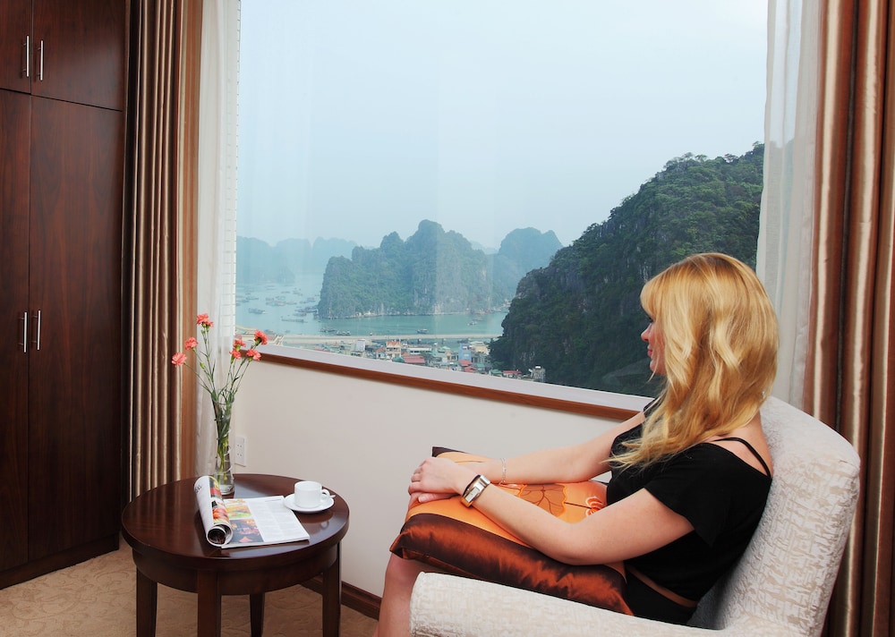Ha Long Dc Hotel 24/45