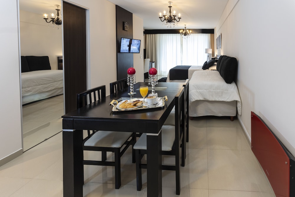 Hotel Master Suite Devoto 40/50