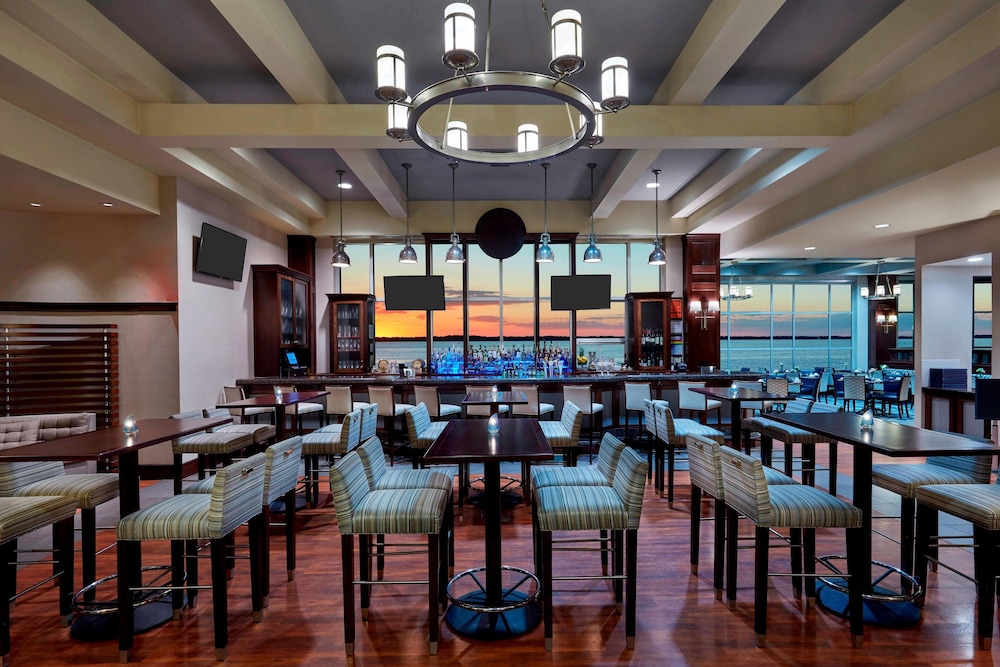 Sheraton Erie Bayfront Hotel 29/43