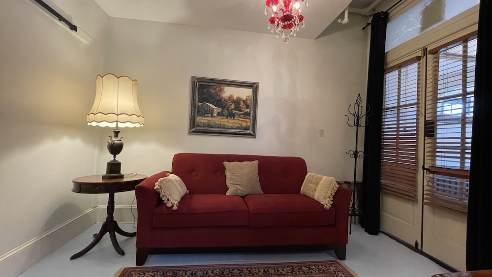 Amethyst Garden Inn 39/62