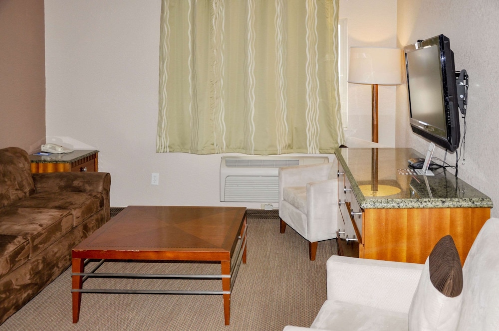 Rodeway Inn Fargo 13/39