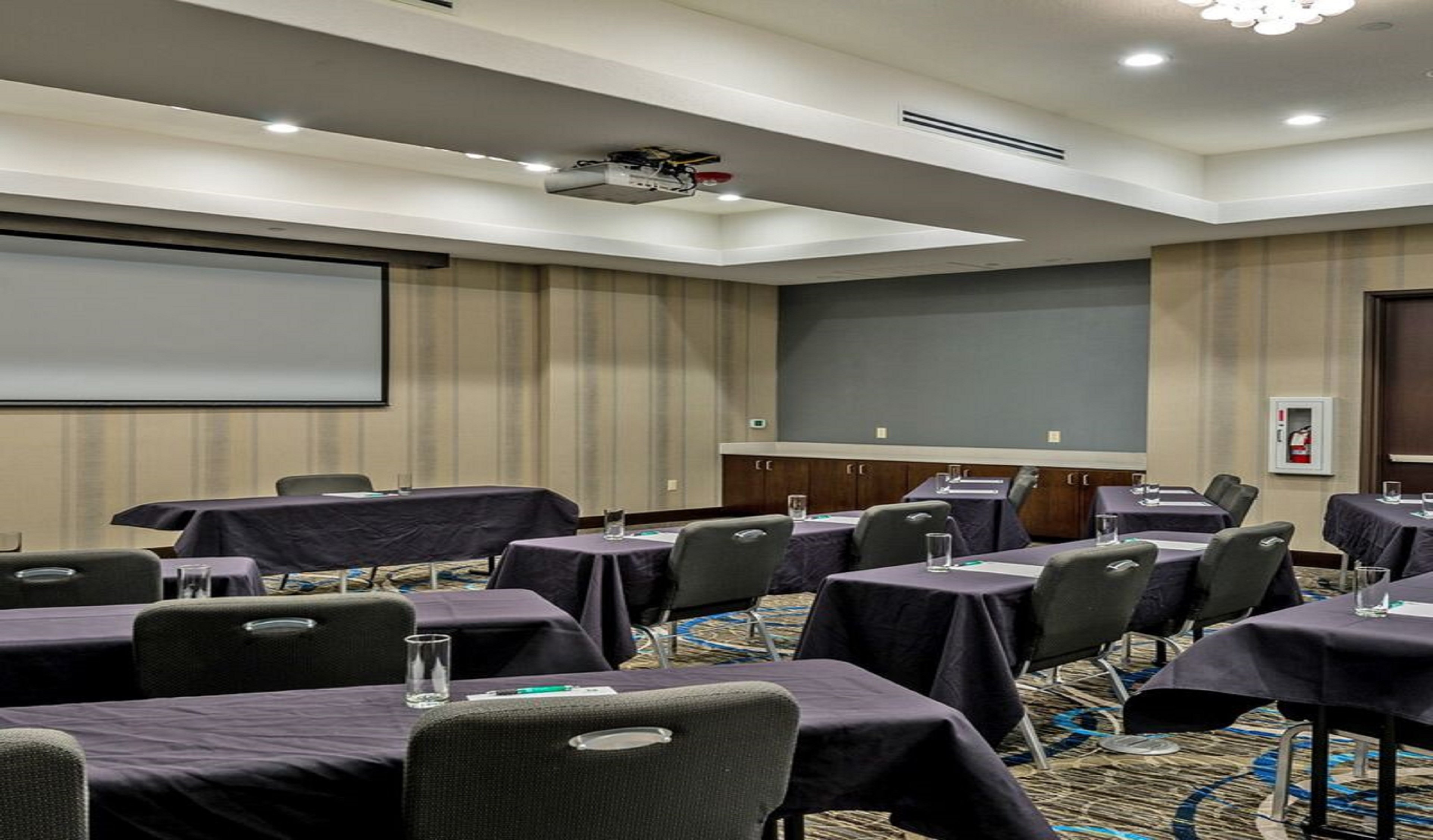 Holiday Inn Austin Airport 47/58