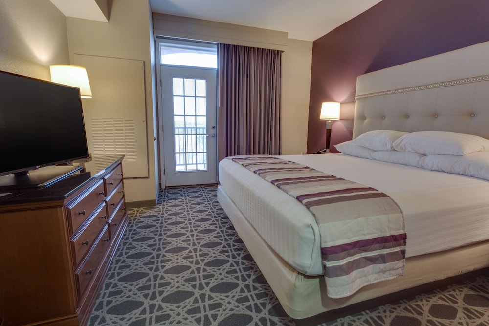 Drury Inn and Suites Las Cruces 3/39