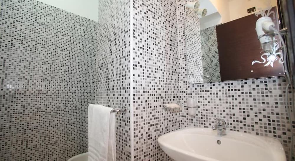 Memole Inn Sanremo 37/50
