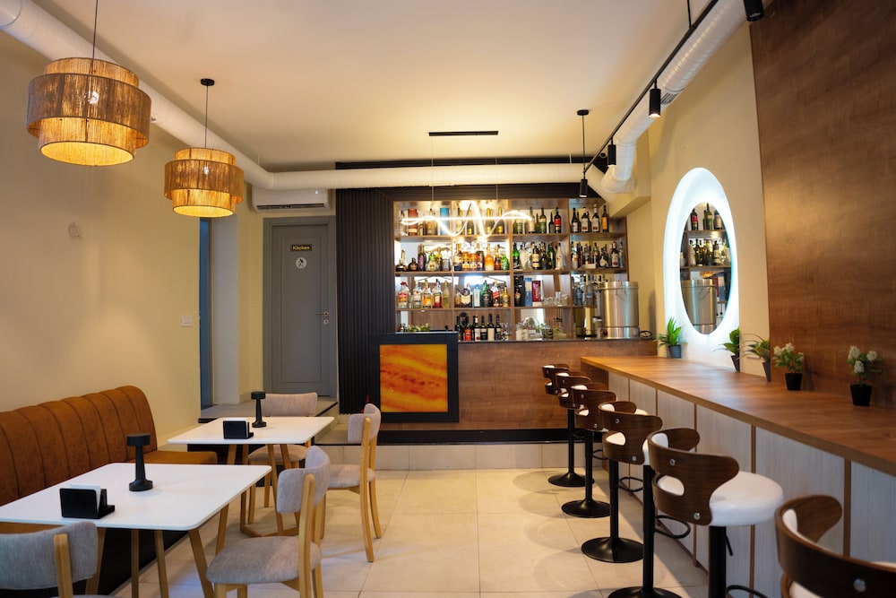 Sunday Old City Hotel 33/49