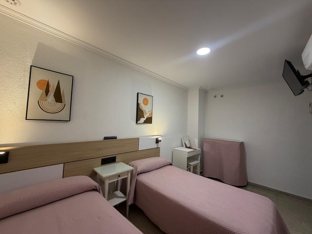 Hostal Bahía 26/50
