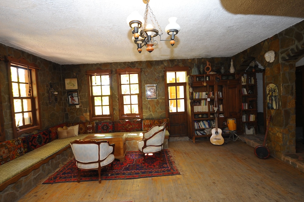 Koyevi Olympos Countryhouse 29/50