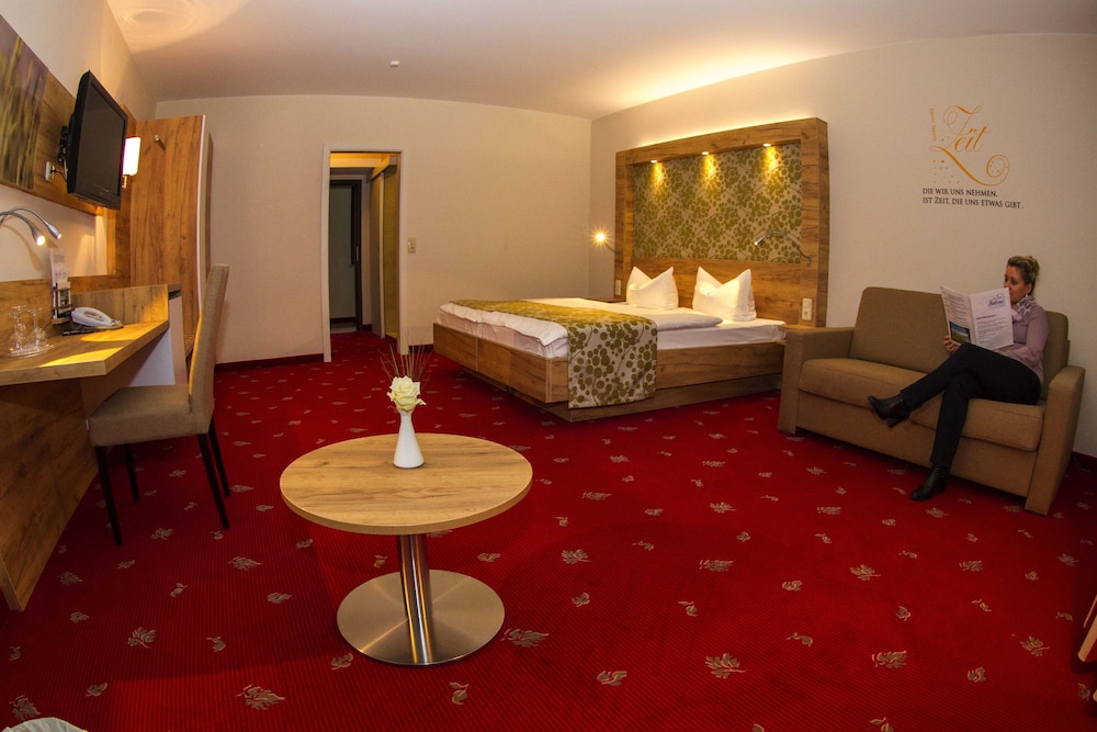 FALK SEEHOTEL PLAU AM SEE 32/50