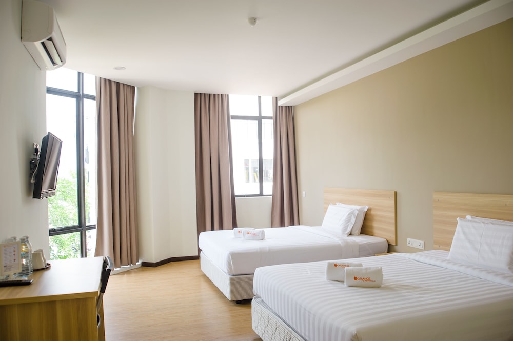 Orange Hotel Sungai Buloh 32/37