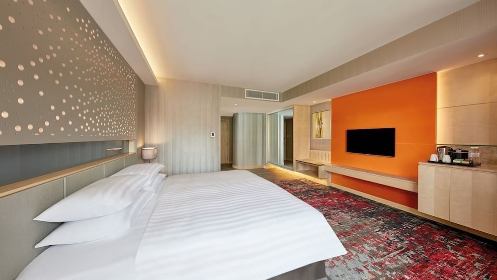EXECUTIVE CLUB ROOM