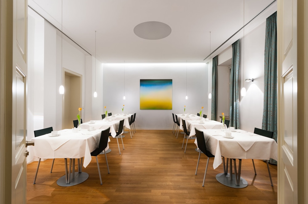 Moma1890 Boutique Hotel 62/74