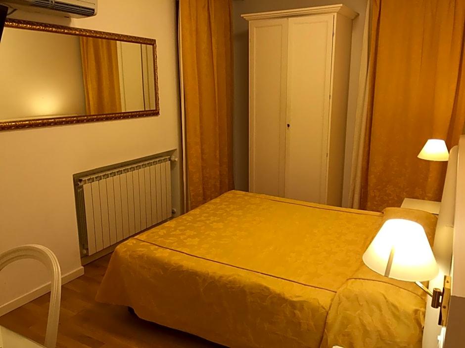 Hotel Ai Tolentini 33/55