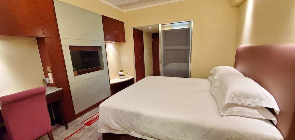 Wharney Hotel 24/68
