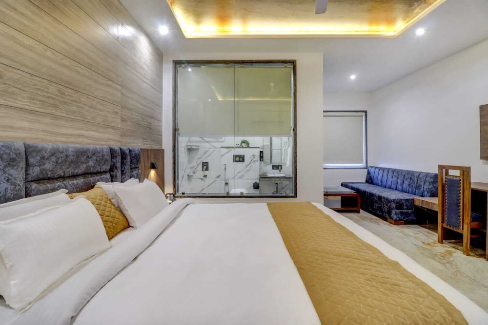 Anand Villa 27/50