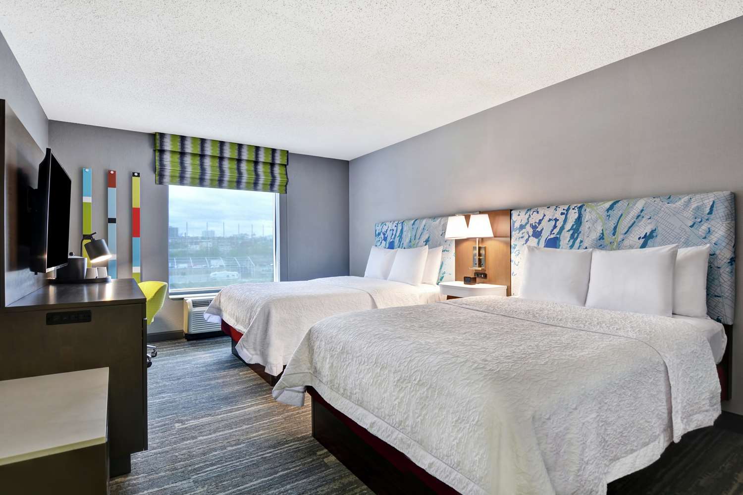 Room, 2 Queen Beds, Water View