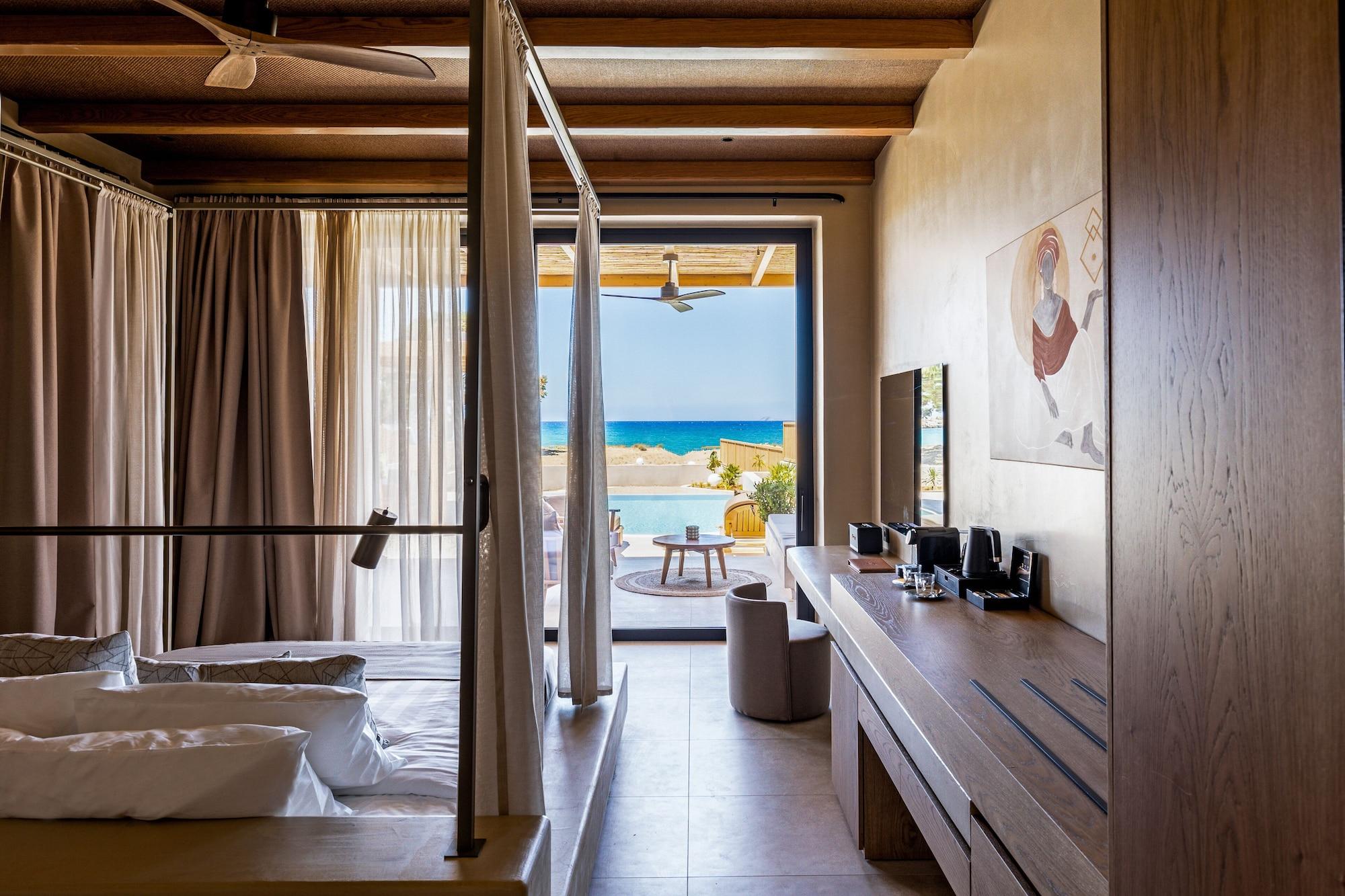 Suite, Sea Front, Private Pool, Hot Tub، AKS MINOA PALACE HOTEL 3/5