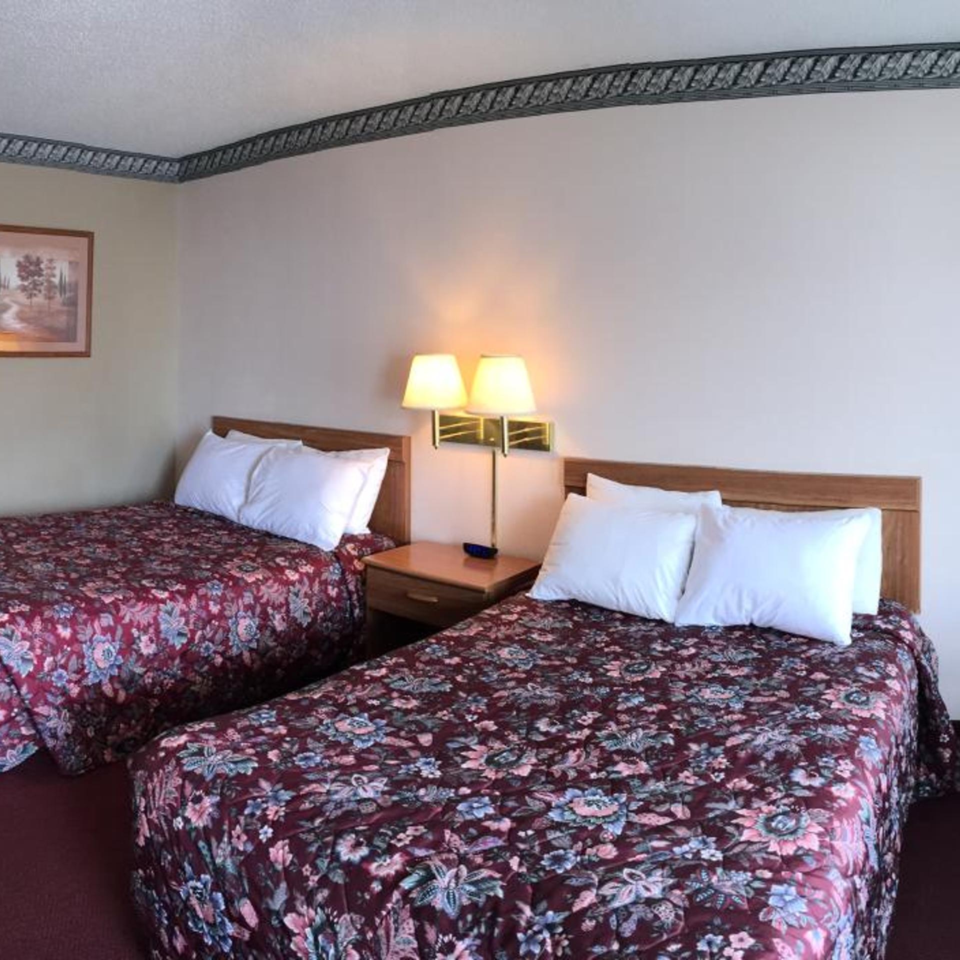 Twelve Oaks Inn 5/30