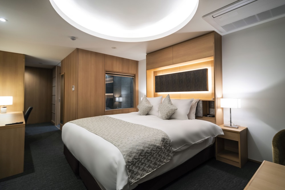 Kyoto Shijo Takakura Hotel Grandereverie 10/50