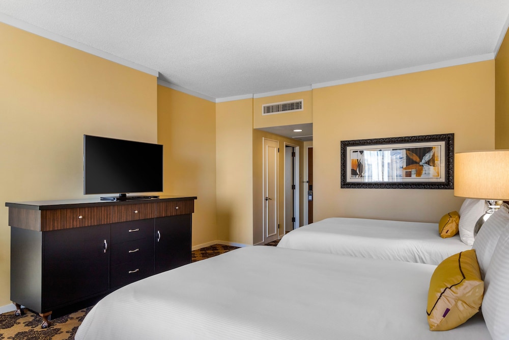 Omni Houston Hotel 28/86