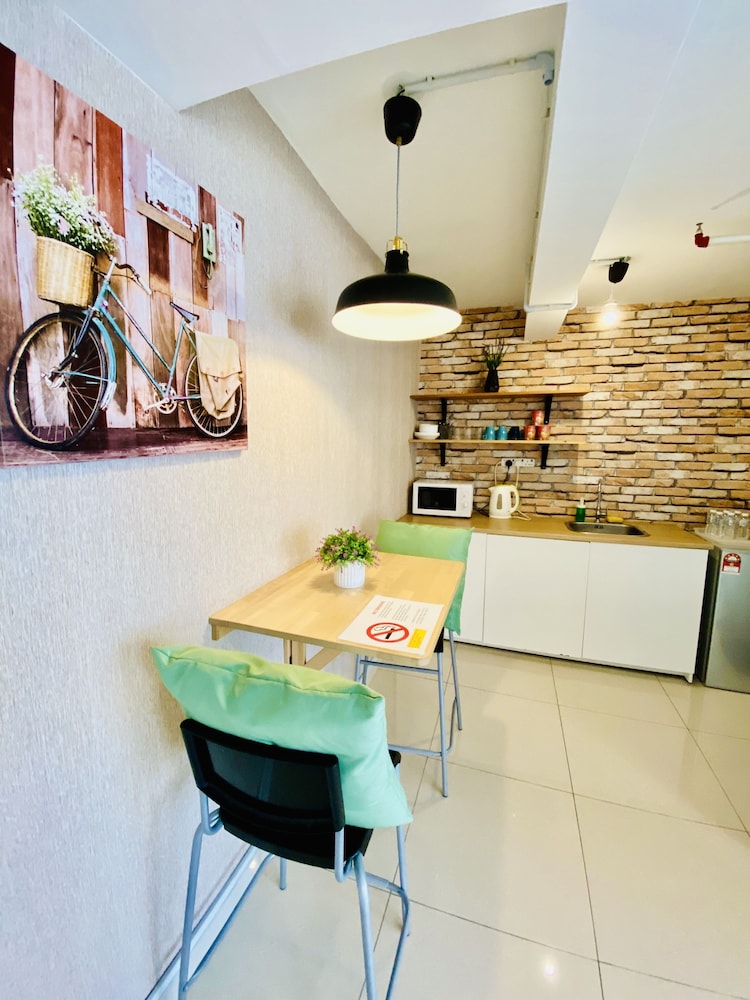 Chrisenbel Suites - Pinnacle Pj 5/37