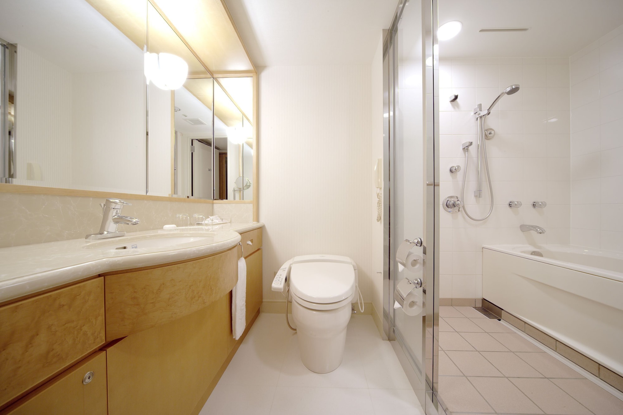 Grand, 2 Double Beds, Disney or Bay View, Bay View، Sheraton Grande Tokyo Bay Hotel 7/9