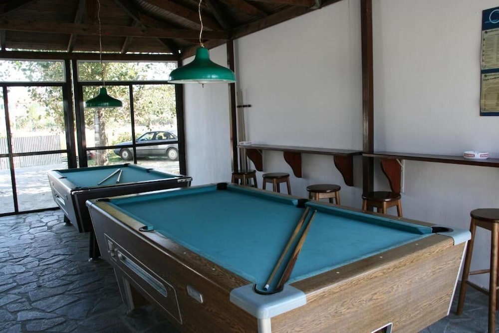 Village Inn Studios & Family Apartments 20/39