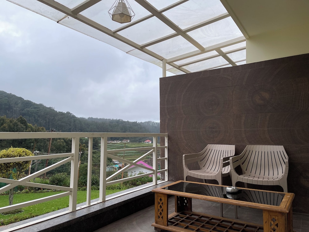Delightz Inn Tiger Hill Resorts 19/50
