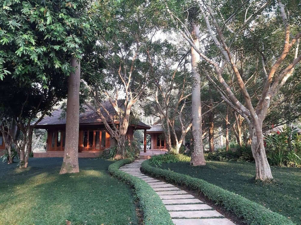 Chayana Resort 46/58