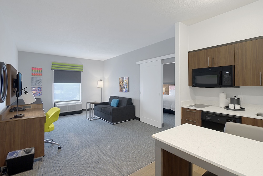 Hampton Inn & Suites Houston-Cypress Station 22/29