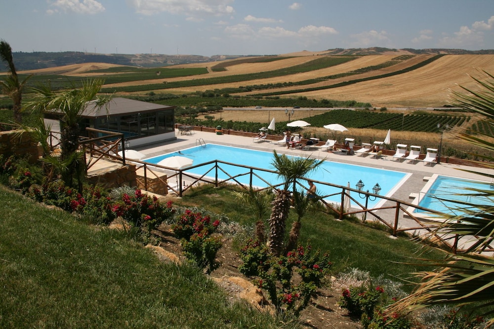 Don Giovanni Hotel 25/36