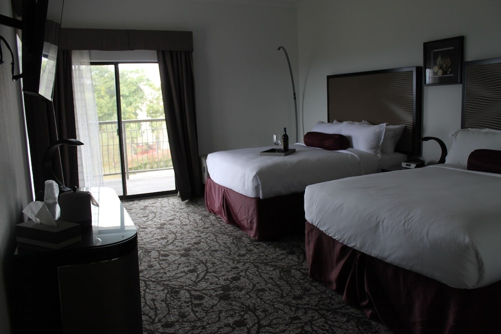 Regalia Hotel and Conference Center 18/68