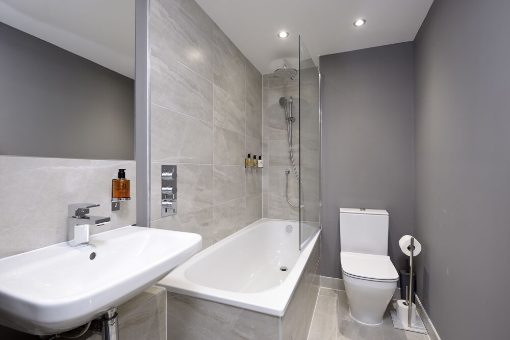 Destiny Scotland New Town Apartments 13/15