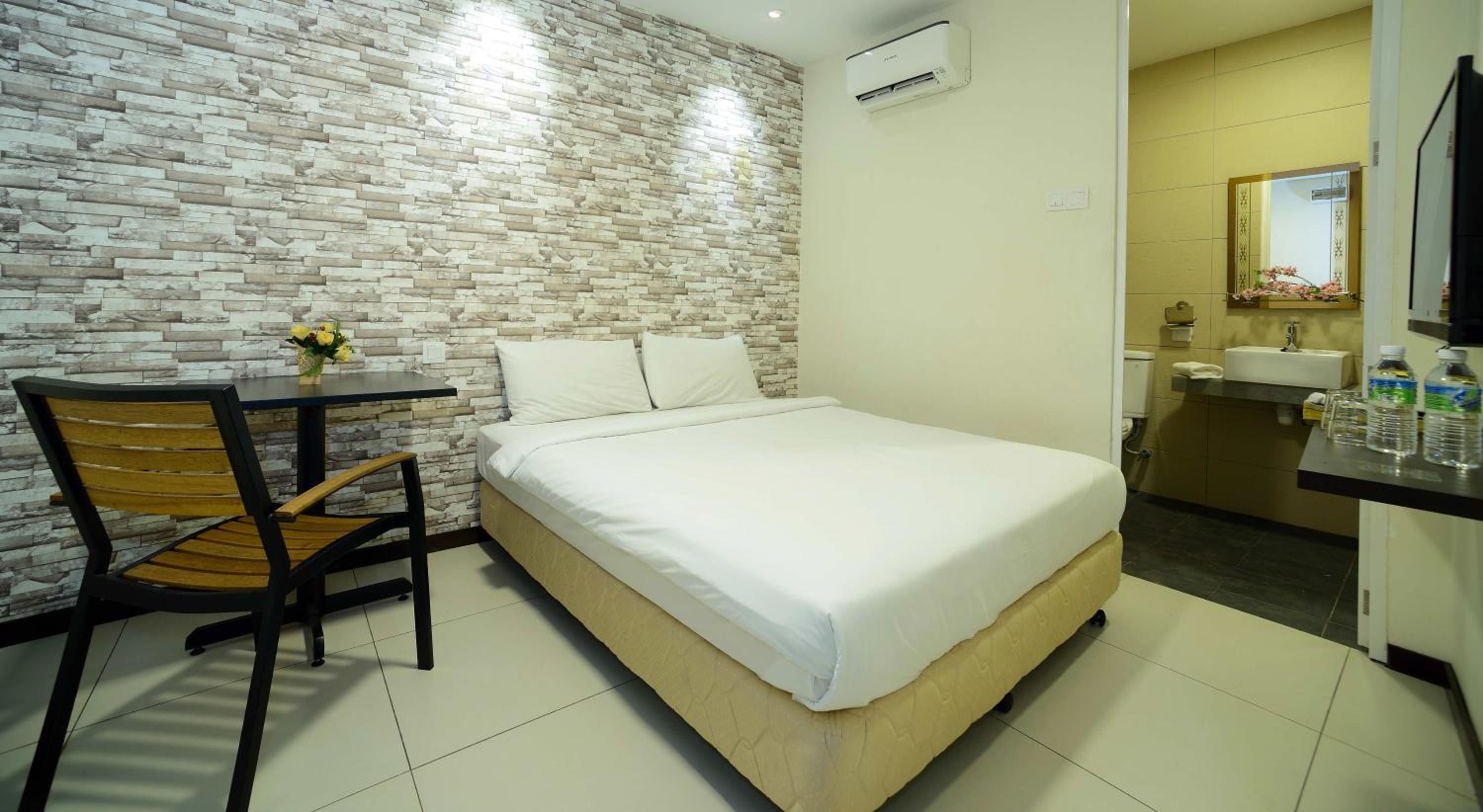 Casa Hotel Klia 1 16/40