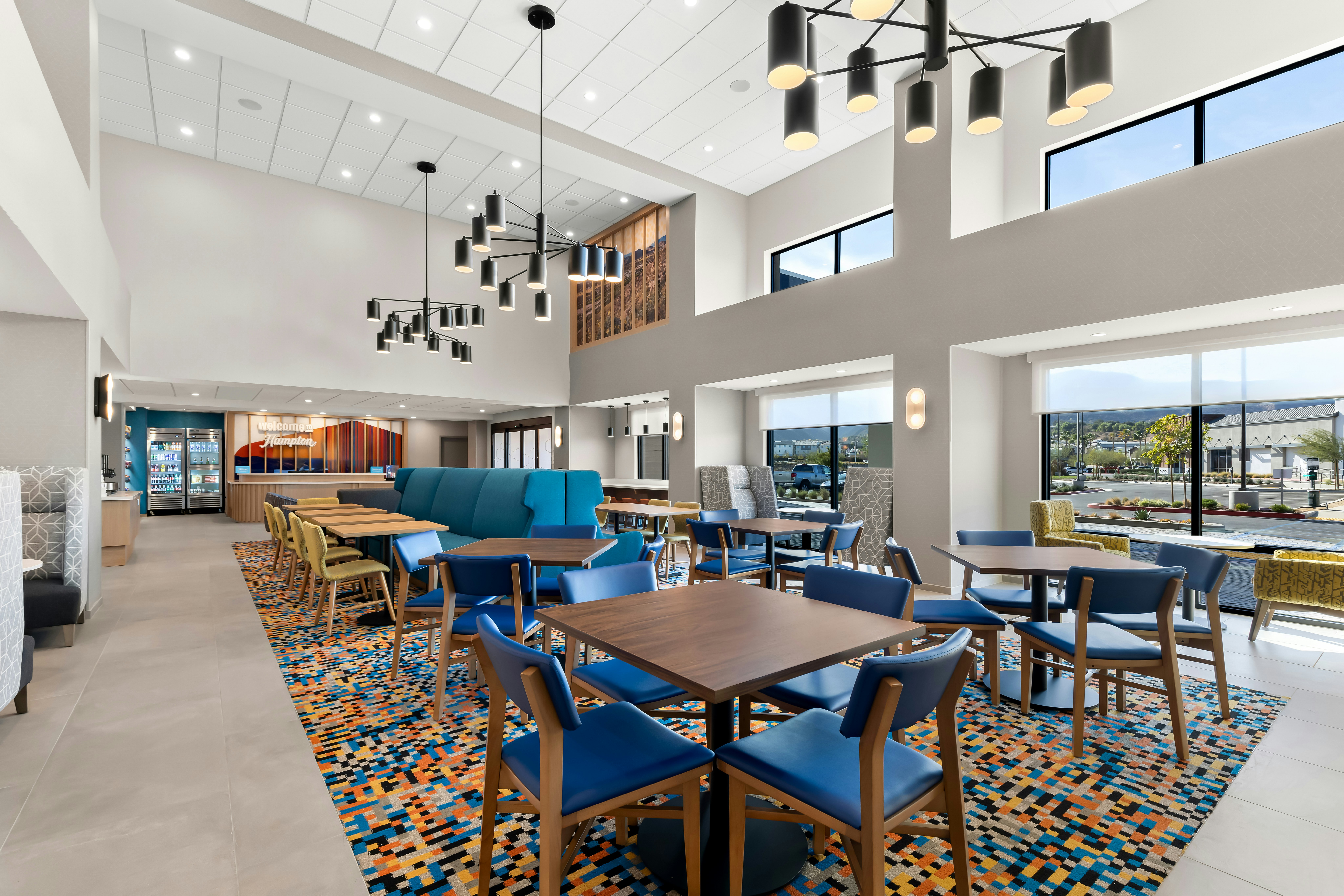 Hampton Inn and Suites Corona CA 25/30