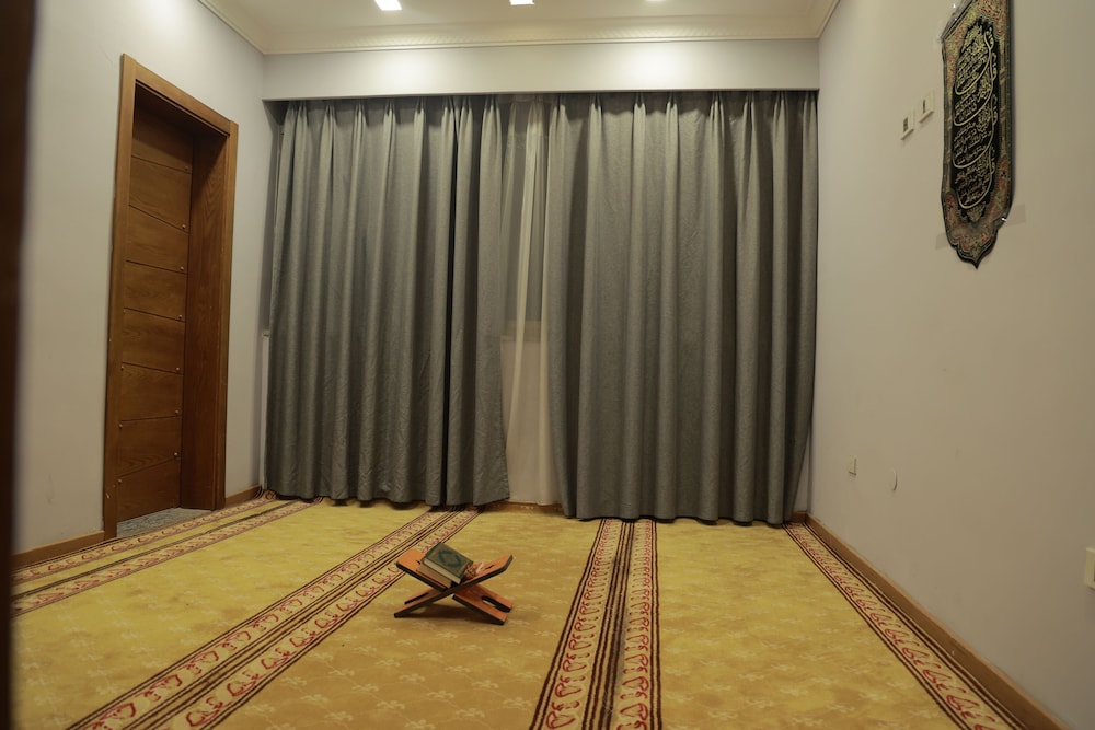 Bole Ambassador Hotel 24/50