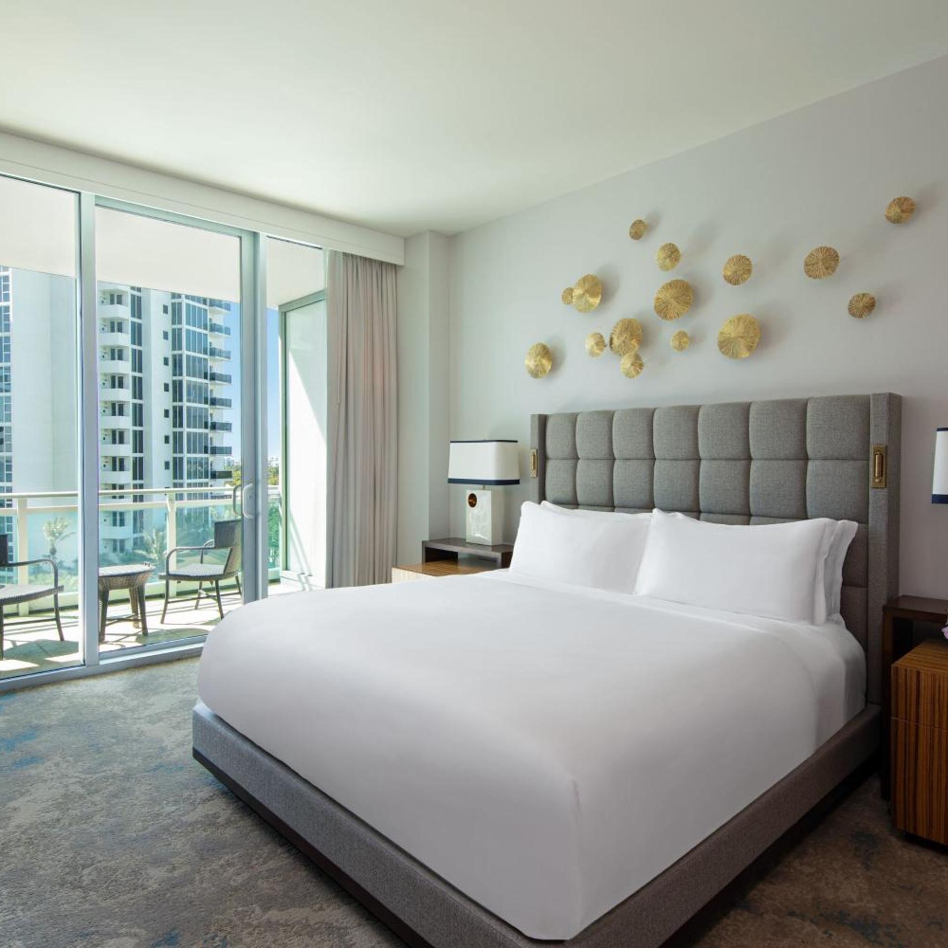 2 Bedrooms, Suite, 2 King Beds, Coastline View