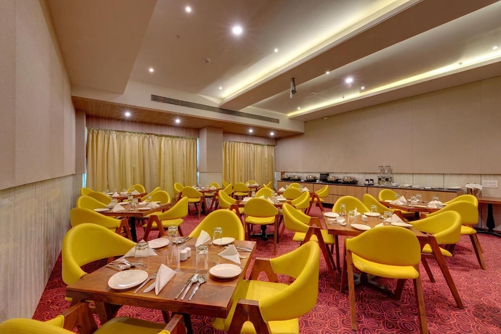 Viola Beacon Resort Lonavala 20/24