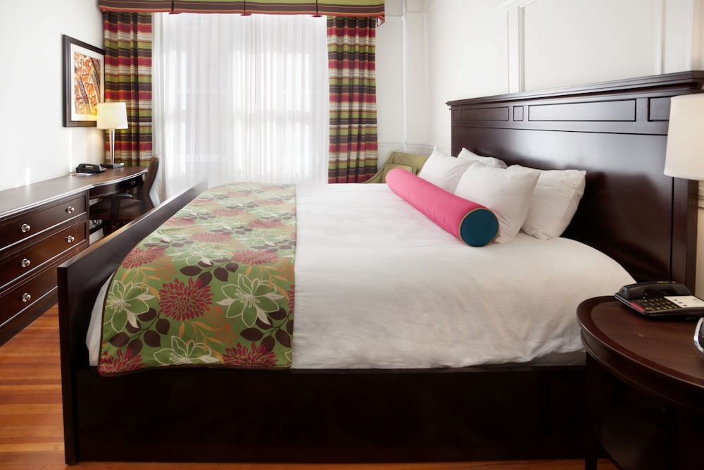 Hotel Gibbs Downtown San Antonio Riverwalk 10/66