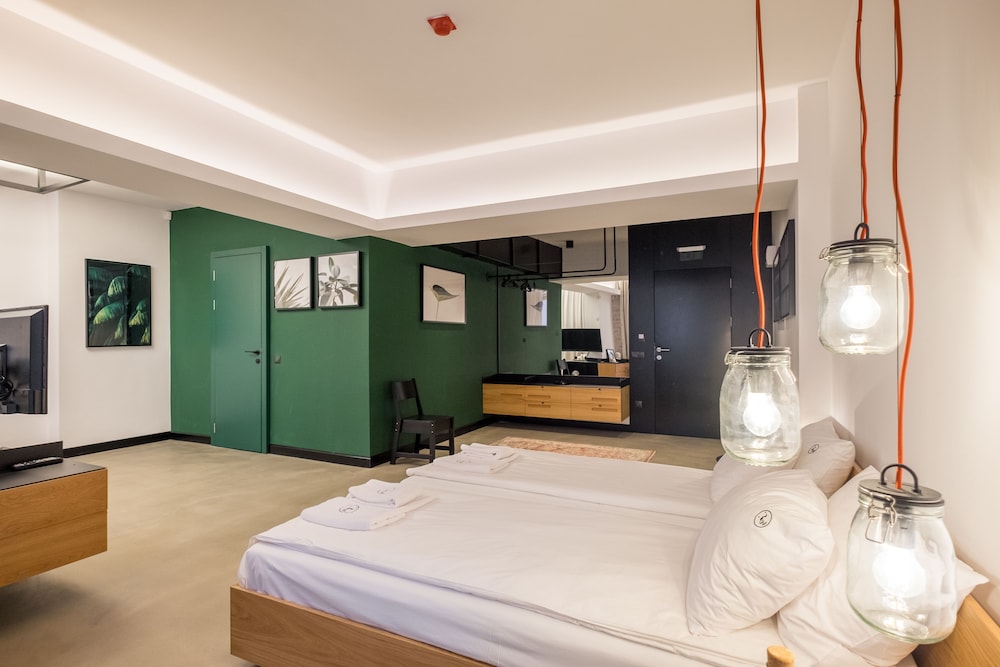 R34 Boutique Hotel 17/50