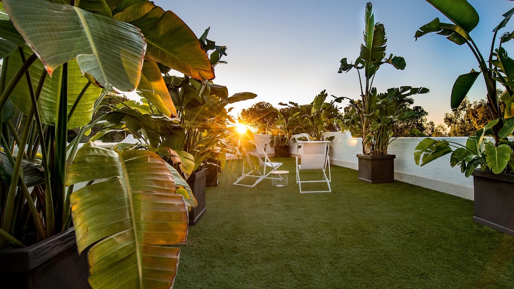CAPO BLU BOUTIQUE HOTEL 56/62