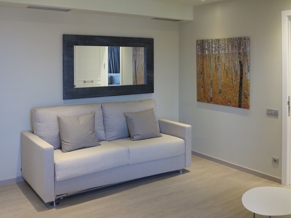 Serennia Exclusive Rooms 42/58