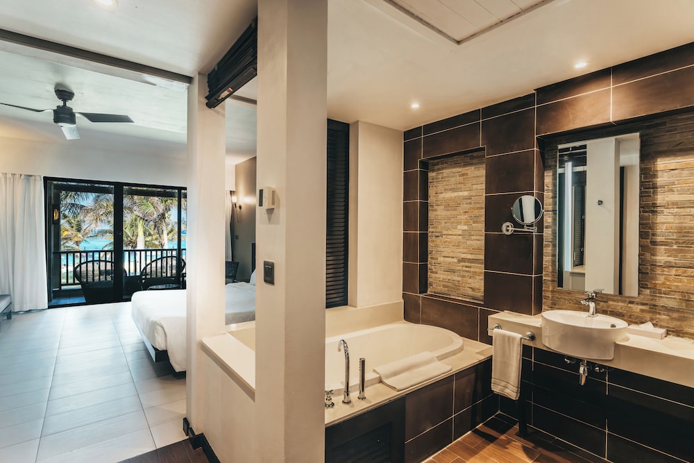 Crystals Beach Resort Belle Mare, a member of Radisson Individuals 56/56