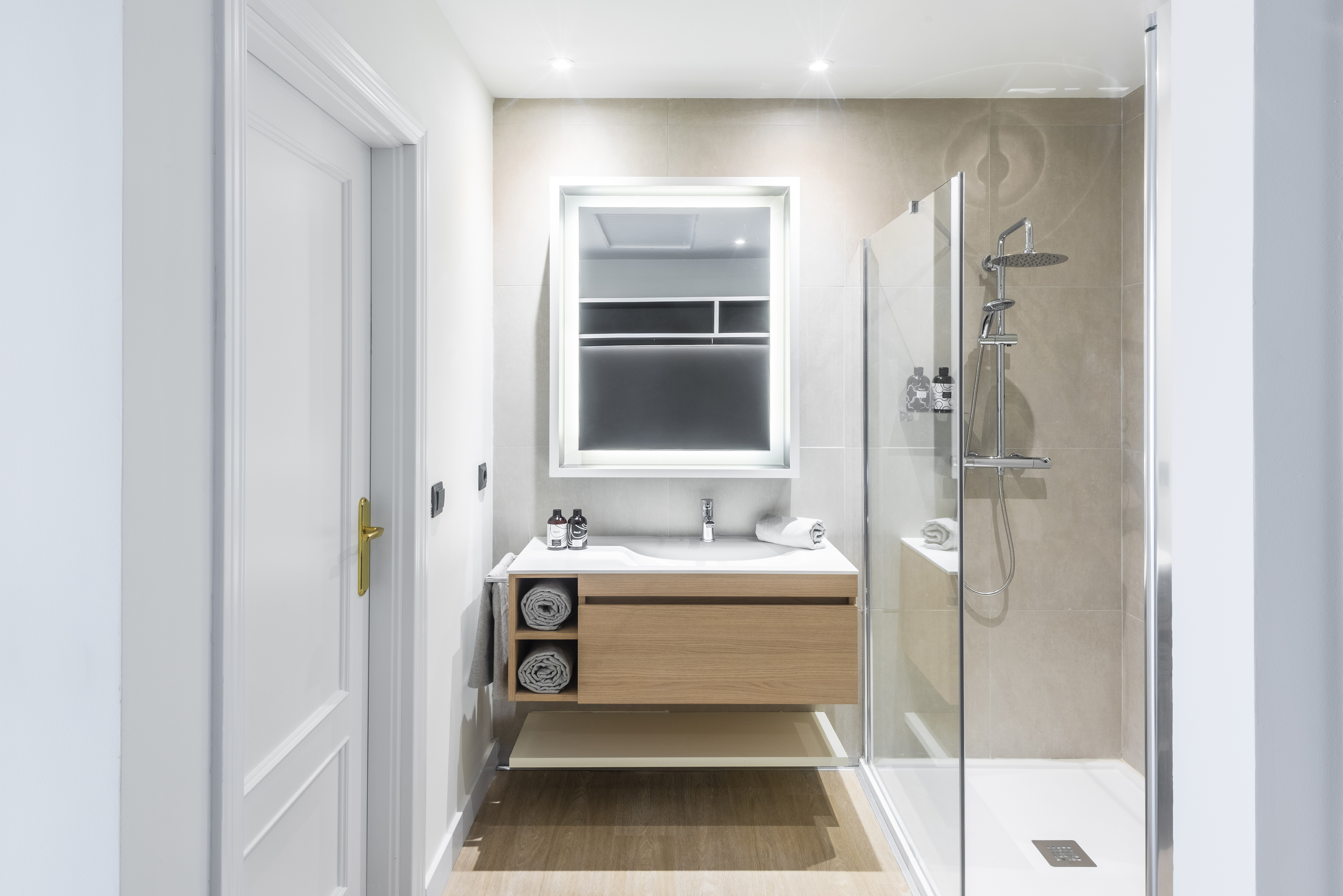 Connecting, Town House، INNSIDE by Meliá Madrid Gran Vía 2/4