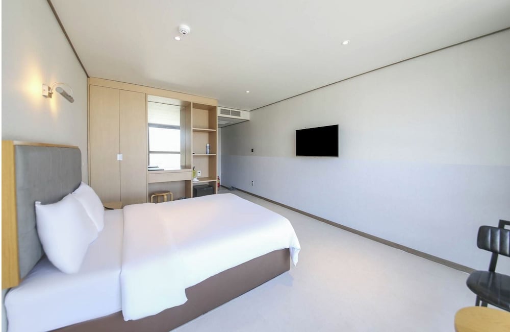 Sunrise Hotel Sungsan 23/62
