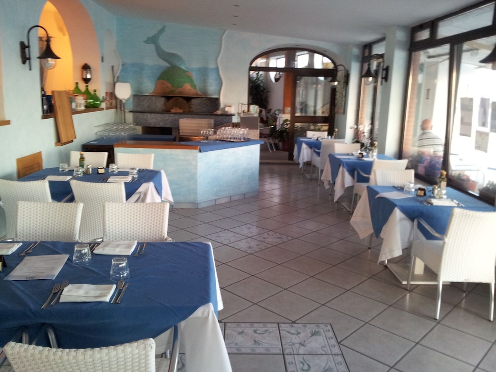 Hotel Villa Sirena 38/50