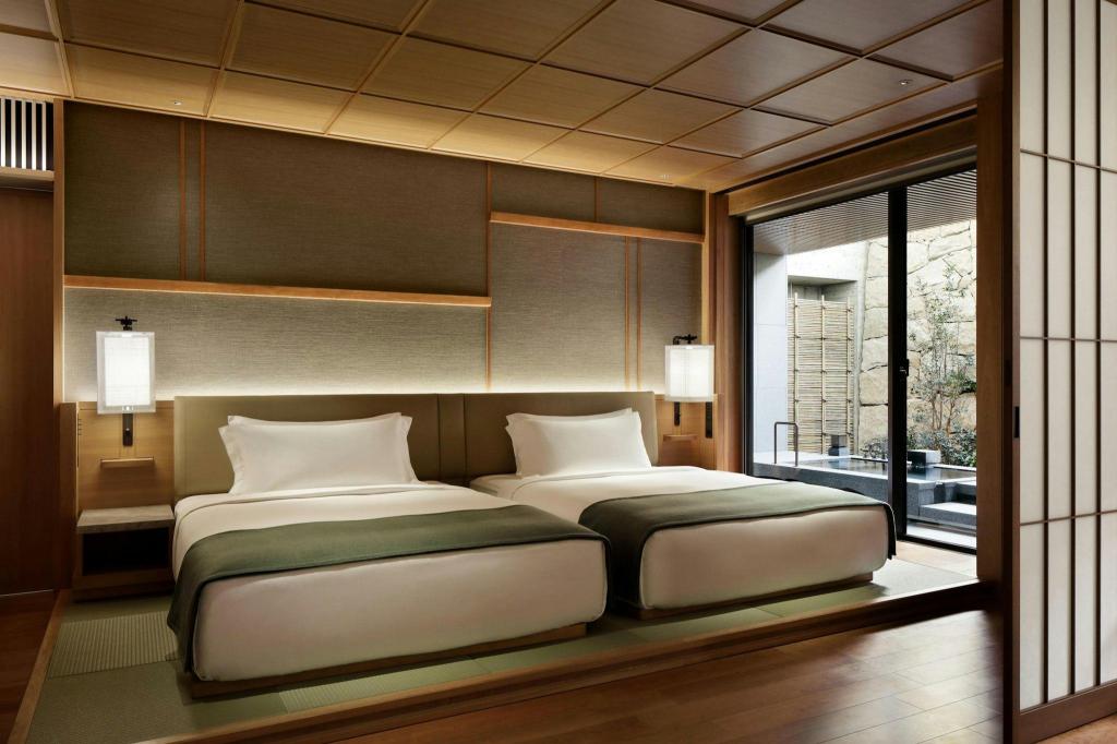 Onsen, Suite, 2 Double Beds, Courtyard View